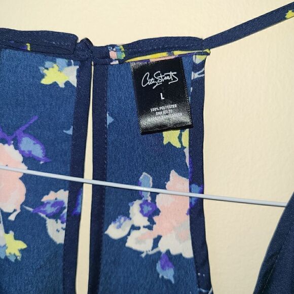 City Streets Floral Print Romper - Picture 13 of 13